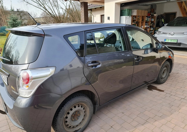 Toyota Verso cena 33000 przebieg: 147000, rok produkcji 2013 z Osieczna małe 29